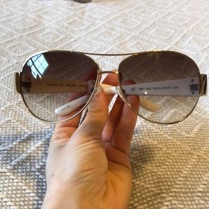 Marc Jacobs aviators